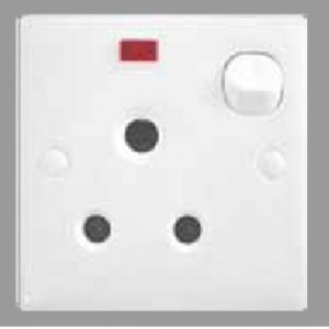 X5 15A S/Socket Outlet W/Neon